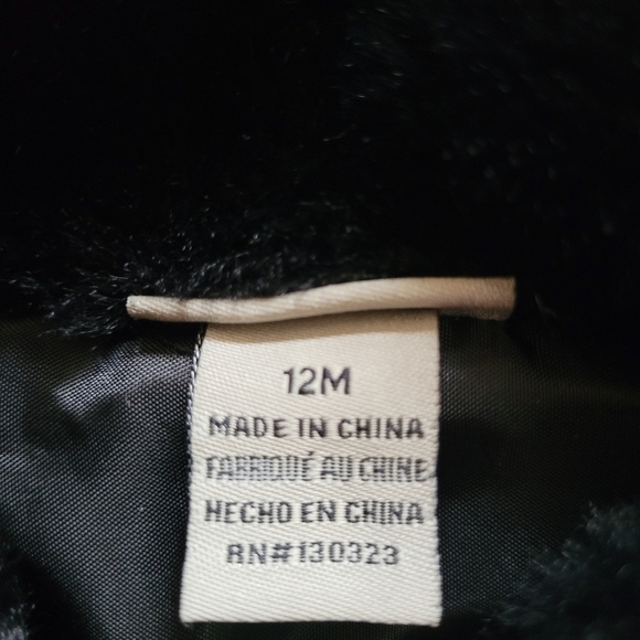 Calvin Klein 12m vest - Picture 3 of 3